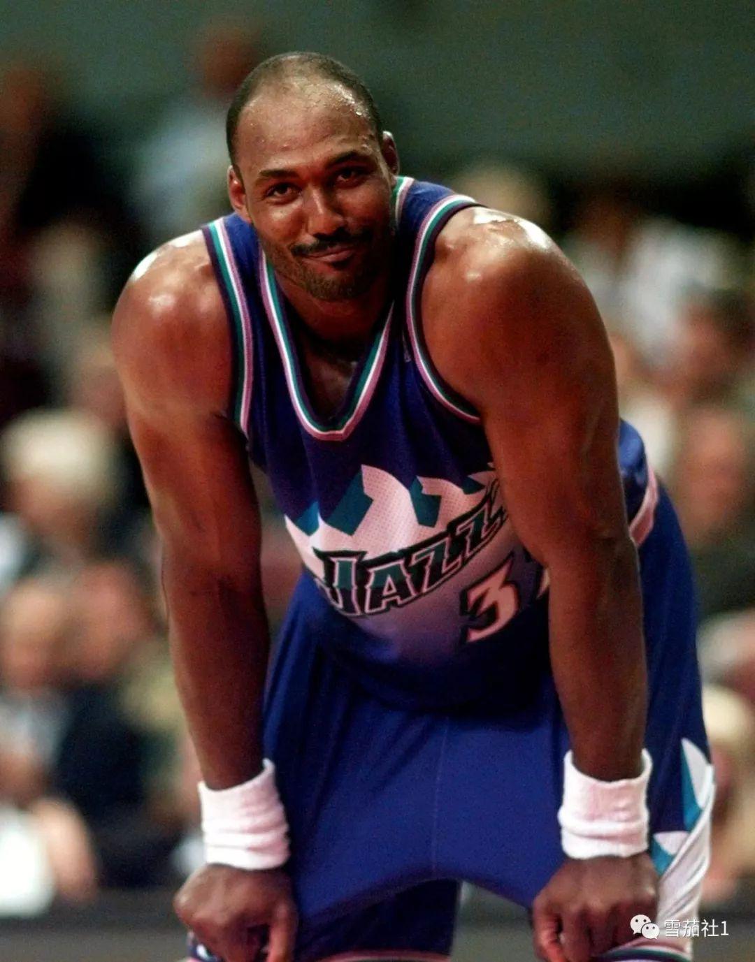 制女子足球 制女子足球