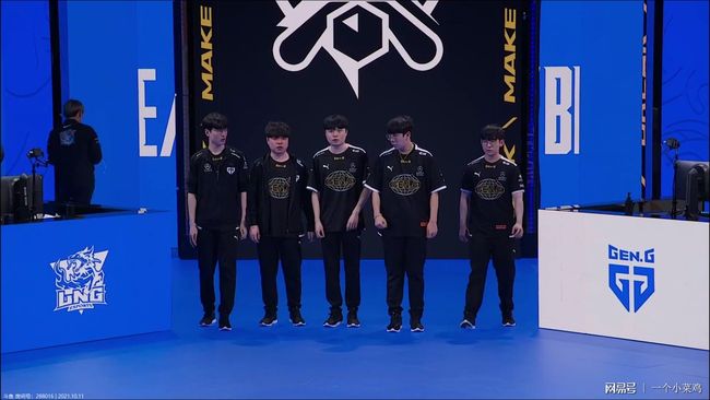 示了巨大的 示了巨大的