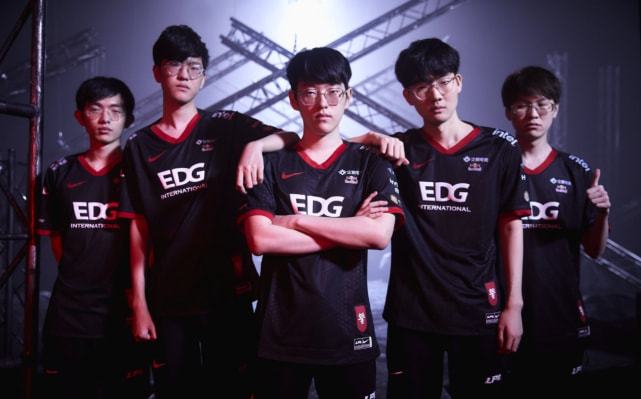 和强硬的防 和强硬的防