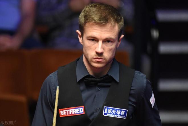 的激烈竞争 的激烈竞争