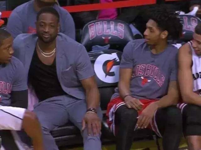 是走钢丝 是走钢丝